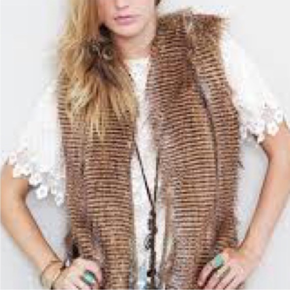 TWELFTH STREET by Cynthia Vincent linear faux fur open vest brown tan pockets S - Picture 3 of 15